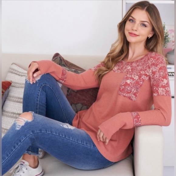 NEW Perfect Peach Floral Contrast & Waffle Weave Shirt - Picture 2 of 6